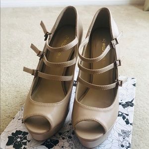 Wild Diva heels size 7